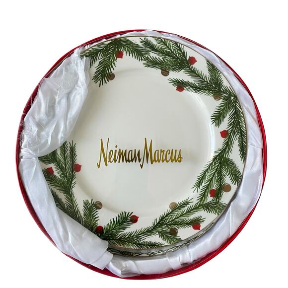 NEIMAN MARCUS Christmas Pine Dinner Plates 12.6in Green & White 4pc Boxed Set - Picture 9 of 16